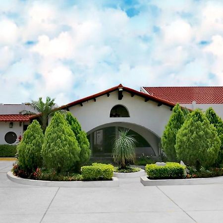 Hotel Alameda テグシガルパ エクステリア 写真