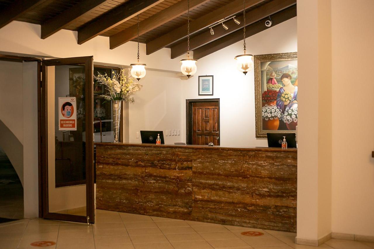 Hotel Alameda テグシガルパ エクステリア 写真