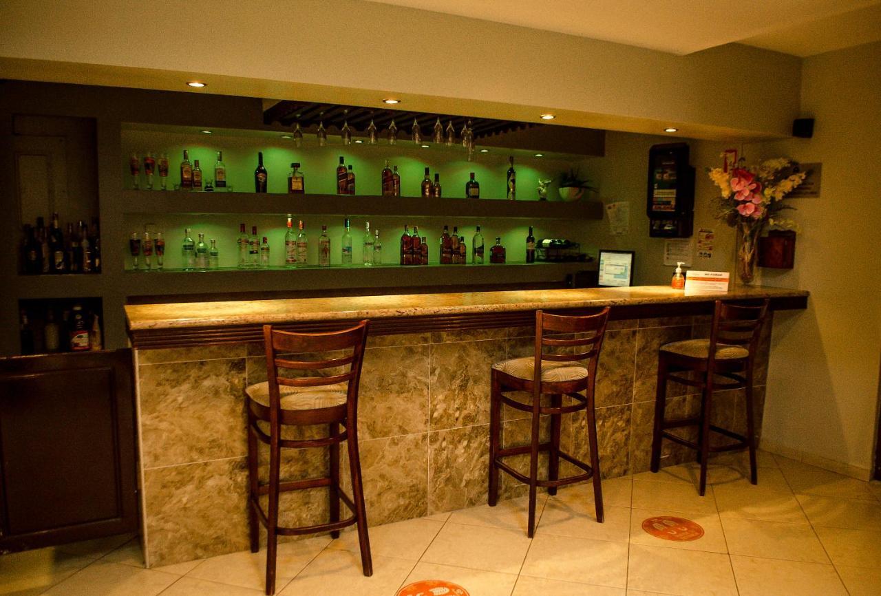 Hotel Alameda テグシガルパ エクステリア 写真